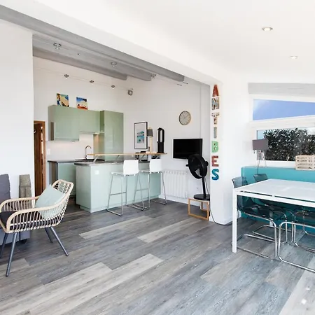 Bas Castellet Apartment *